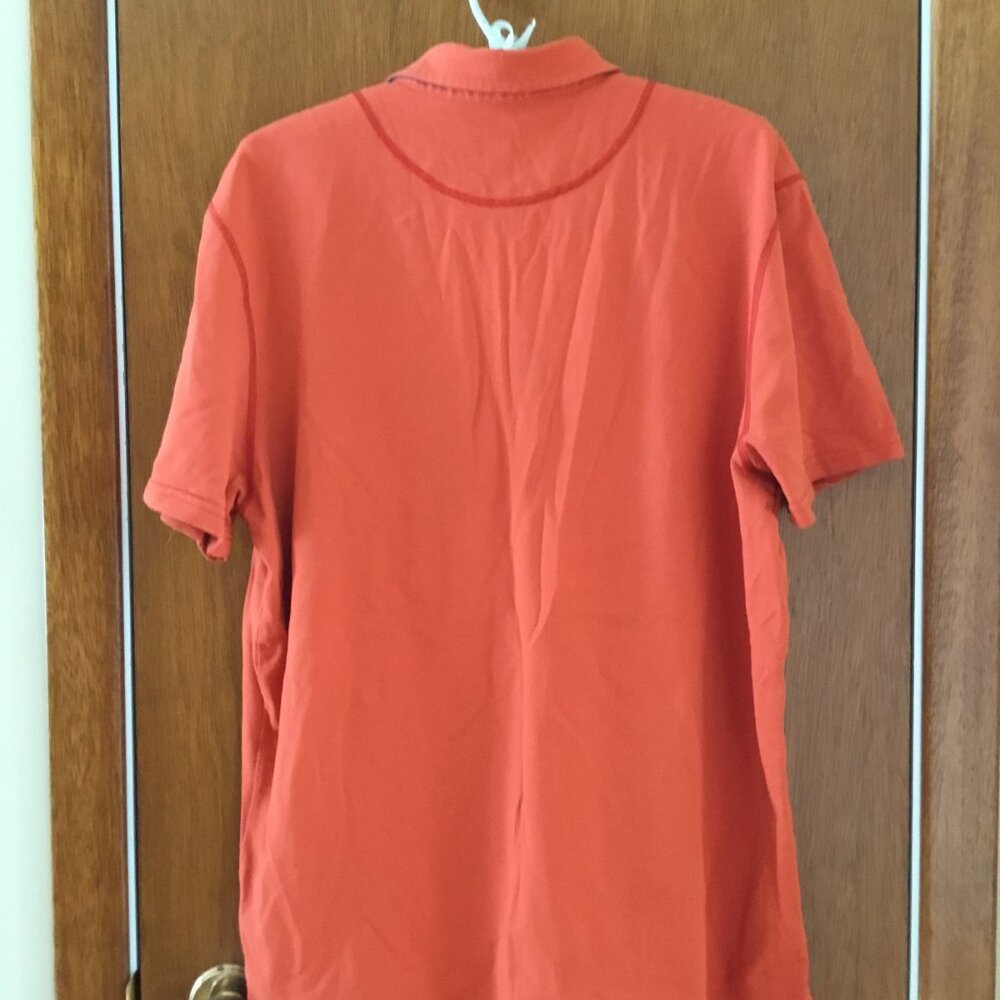 T-shirt - Picture 2 of 3